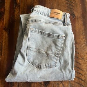 DENIZEN from Levi's Women's High Rise Skinny Jeans - light wash size 2 Long